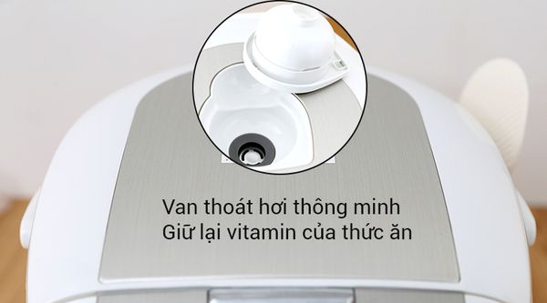 Nồi cơm điện tử Toshiba RC-18NTFV(W), dung tích 1.8 lít