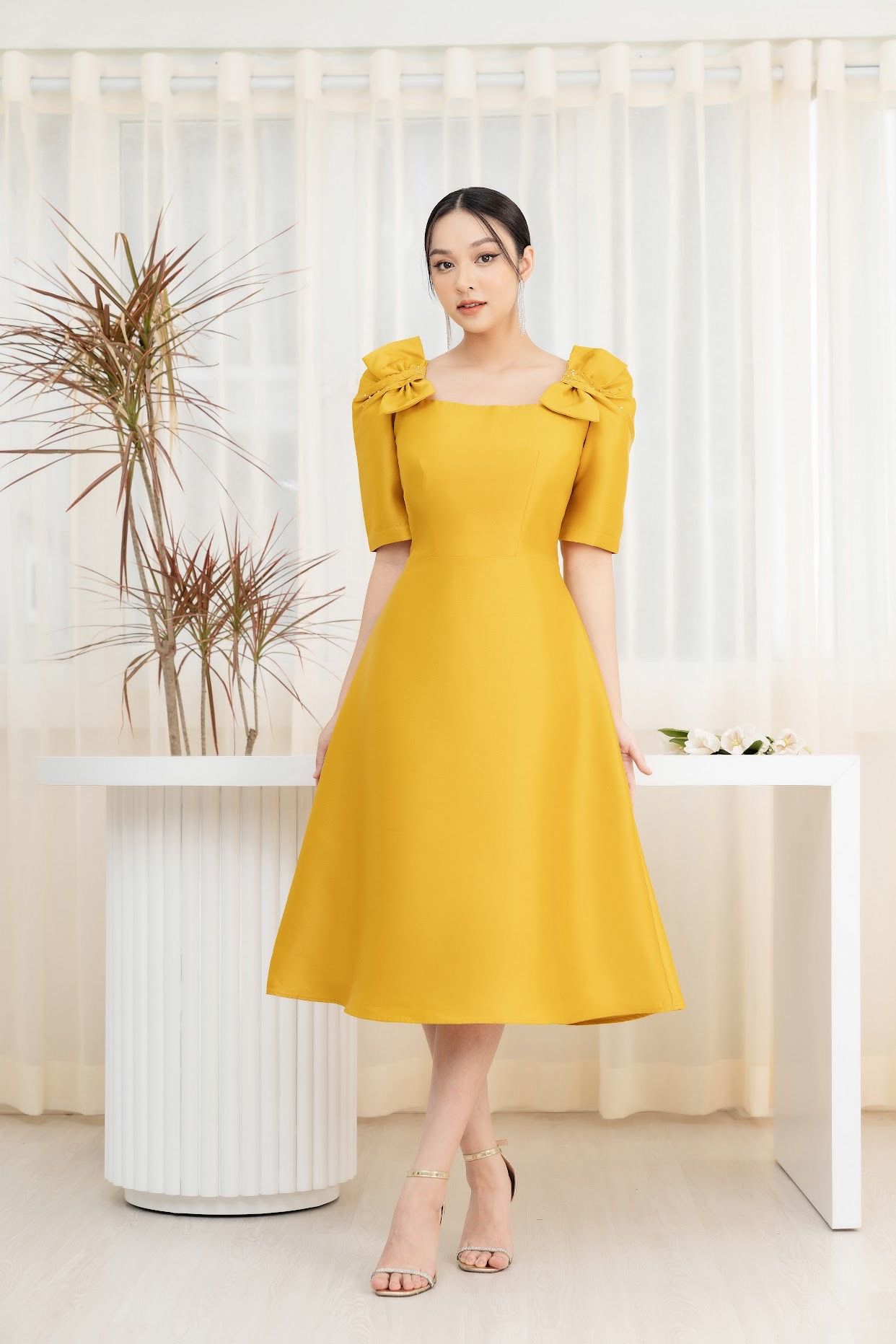 Đầm dự tiệc vải tafta sang trọng HL2016  Thời trang công sở KK Fashion