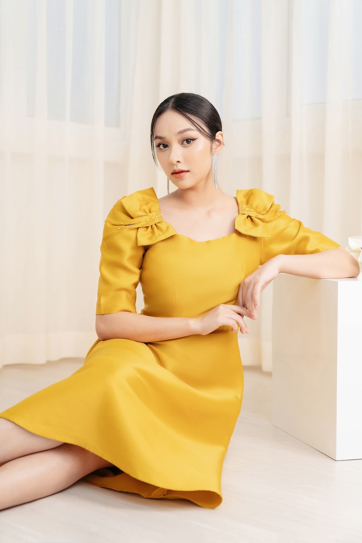 đầm vàng cánh tiên Nomi Dress
