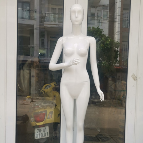  Manocanh nữ dáng đẹp M06 