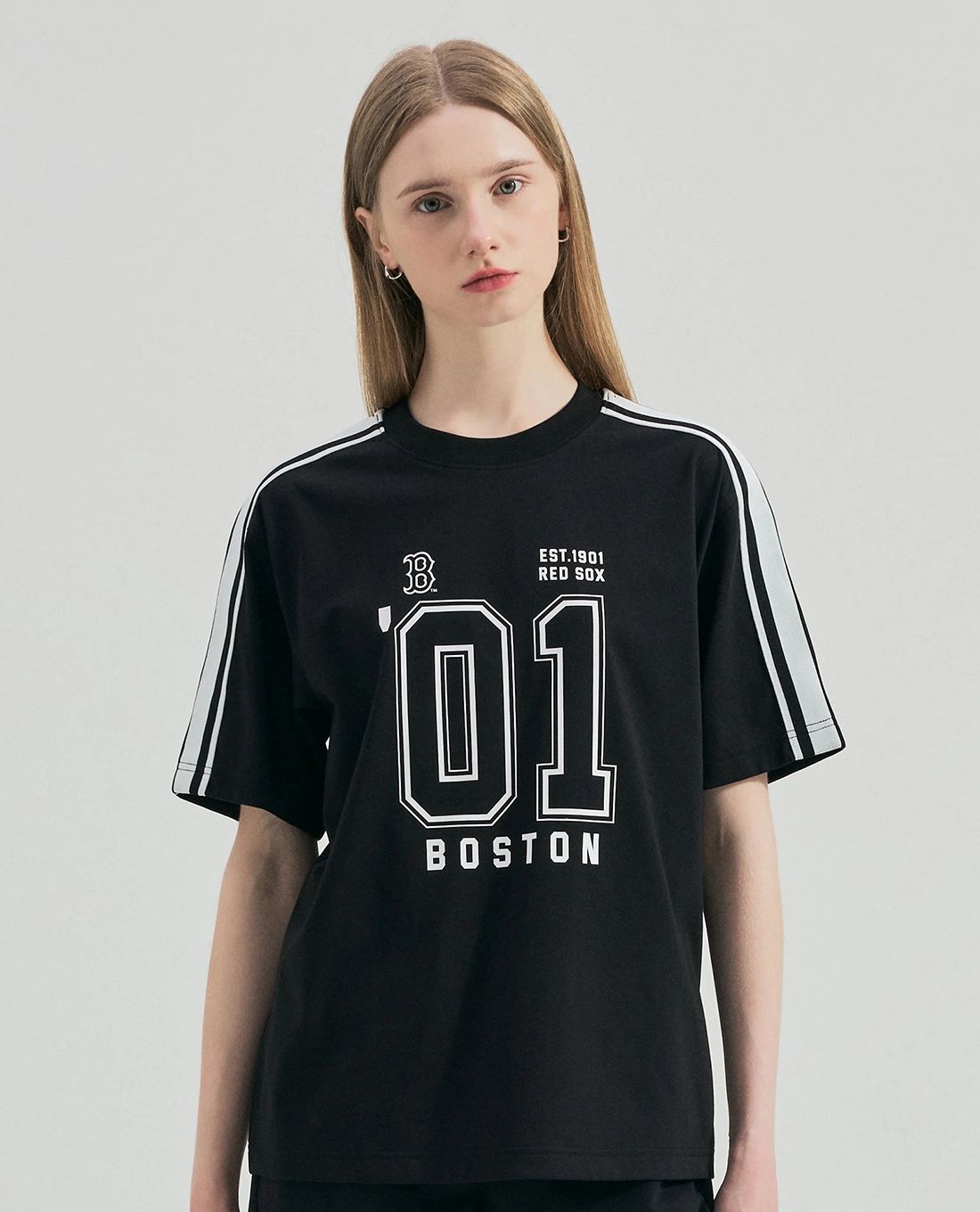 MLB - Áo thun unisex cổ tròn tay ngắn Sportive Varsity Track