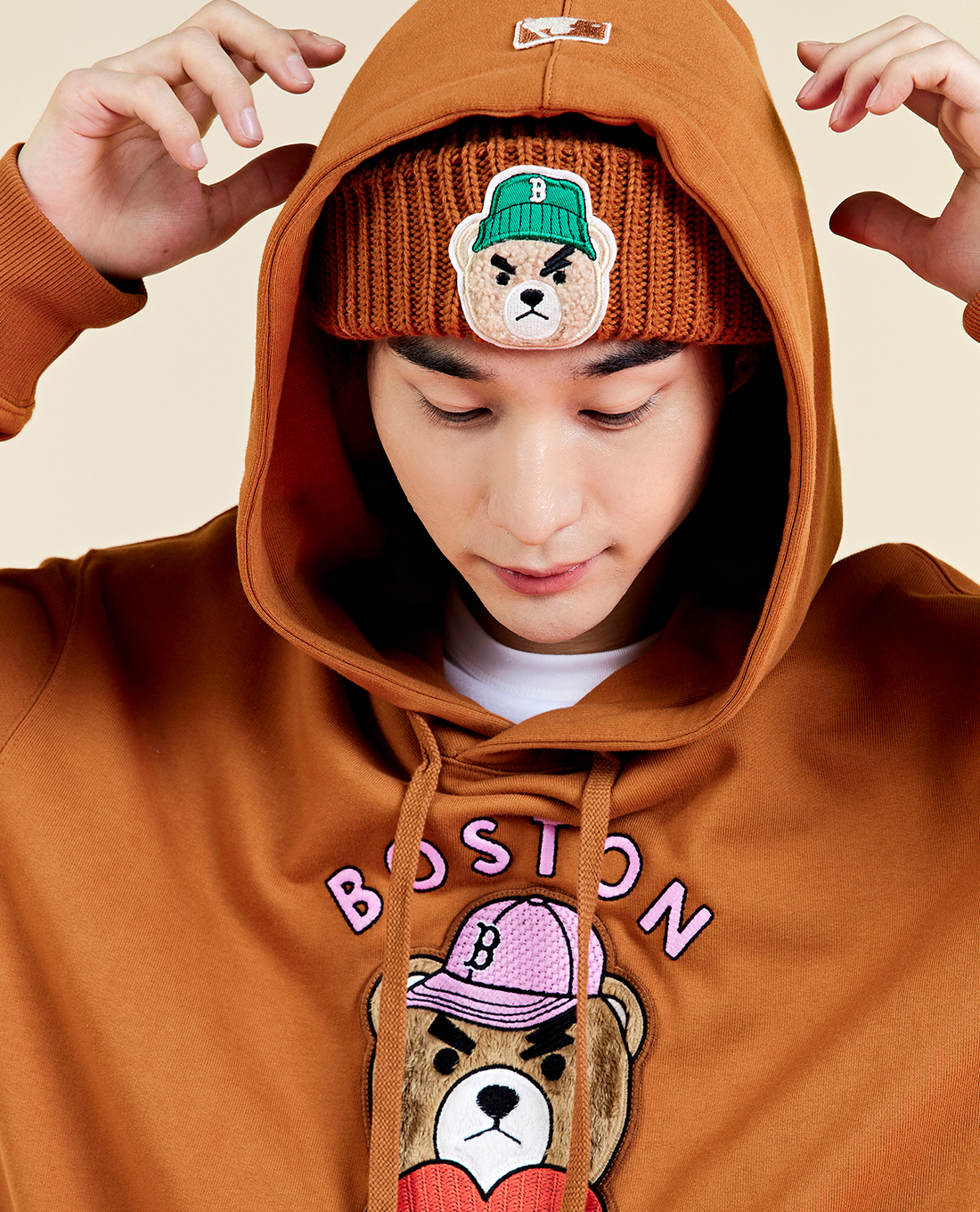 MLB - Áo hoodie tay dài phối mũ Mega Bear Mega Overfit MLB