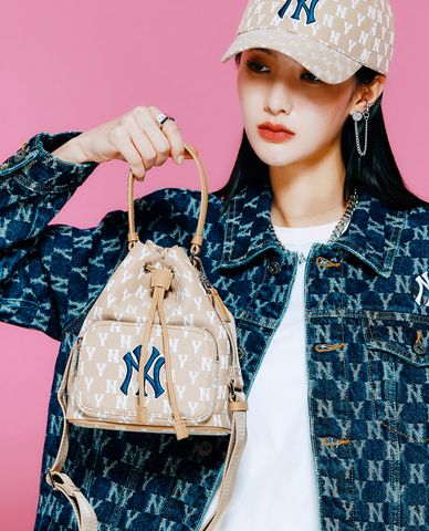  MLB - Túi rút dây Monogram Jacquard Bucket 