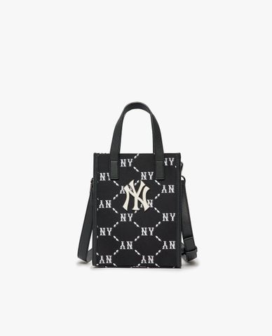  MLB - Túi đeo chéo chữ nhật Dia Monogram Jacquard Handphone 