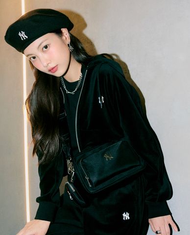  MLB - Túi đeo chéo phom chữ nhật thời trang 