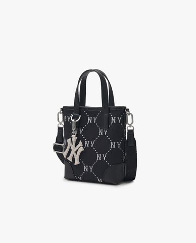 MLB - Túi đeo chéo nữ phom chữ nhật Diamond Monogram Jacquard Mini 
