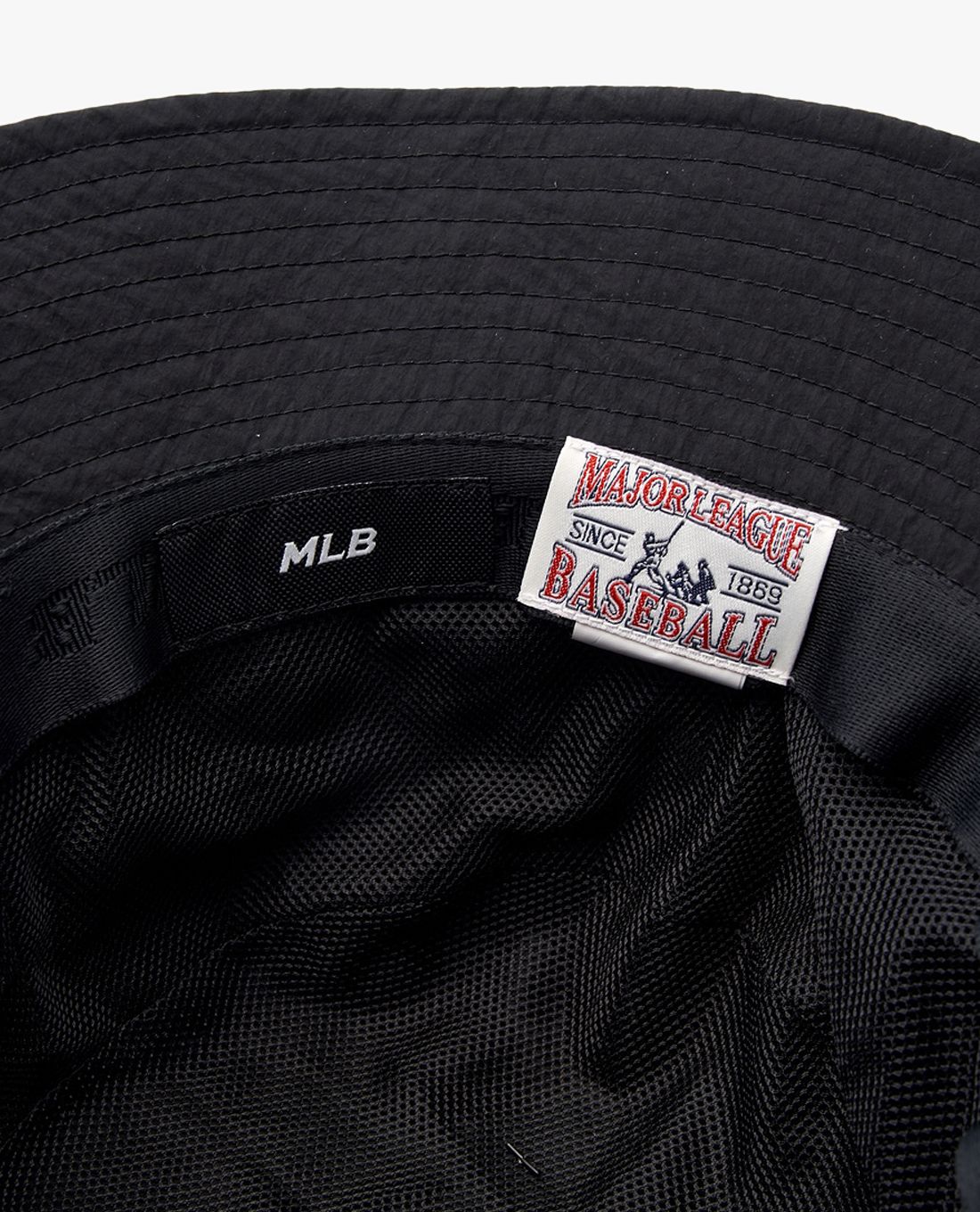 [MLB] Gorpcore 軽量 Nylon Safari Bucket Hat ★すぐ品切れ★ MLB Gopcore Lightweight Nylon Safari Bucket Hat Ny 3AHTB025N