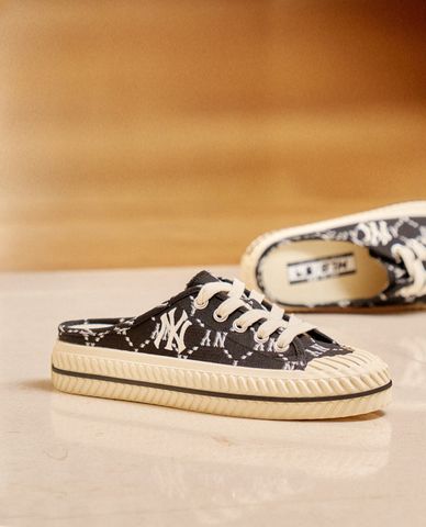  MLB - Giày mules unisex đế bệt thời trang Playball Dia Monogram 