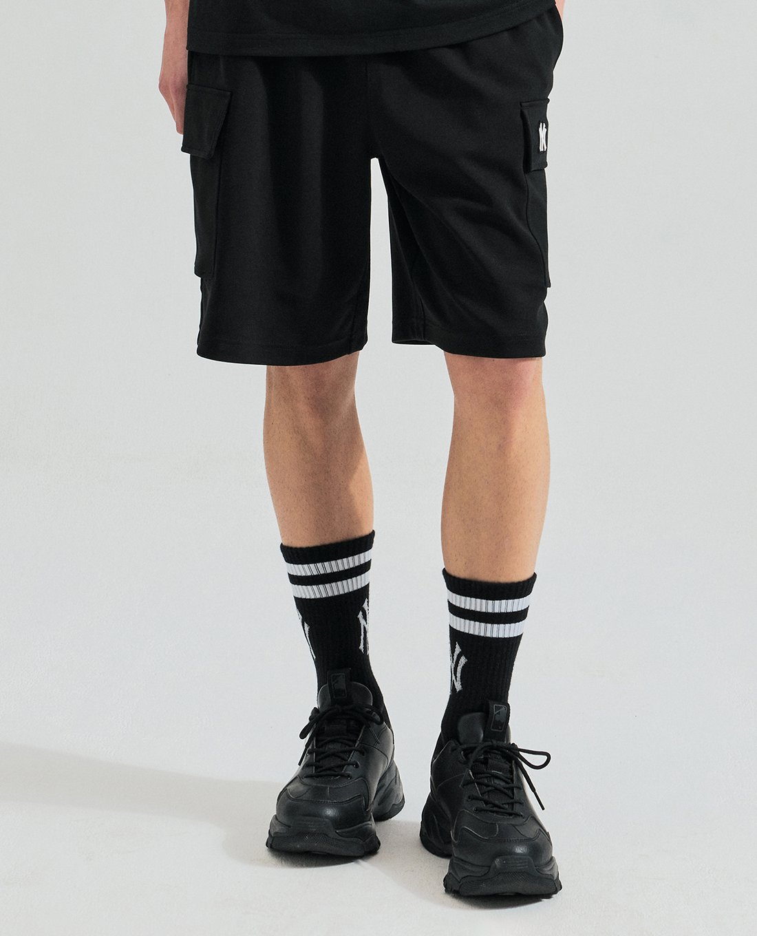 MLB - Quần short unisex ống rộng lưng thun Basic Small Logo