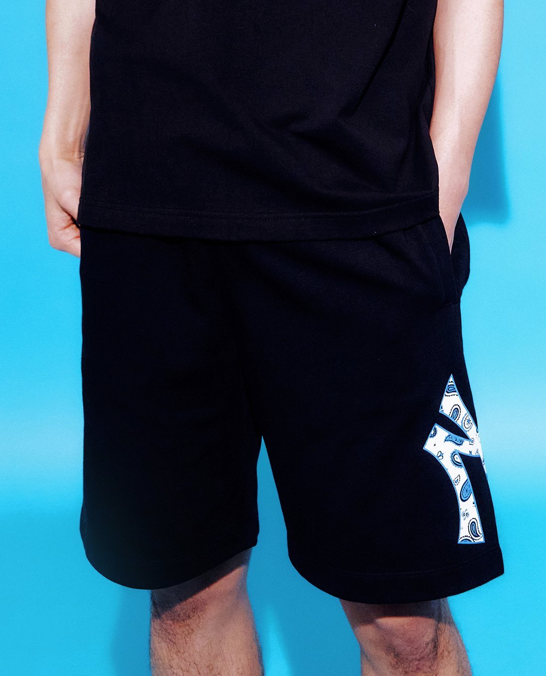 MLB - Quần shorts unisex ống rộng Paisley Clipped Logo Part 3