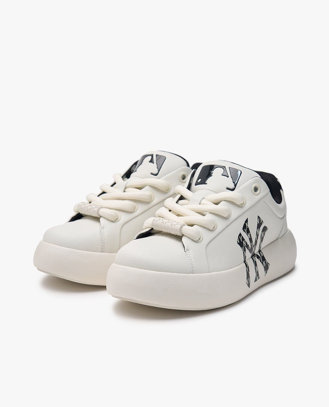MLB - Giày sneakers unisex cổ thấp Chunky Classic Base Heel