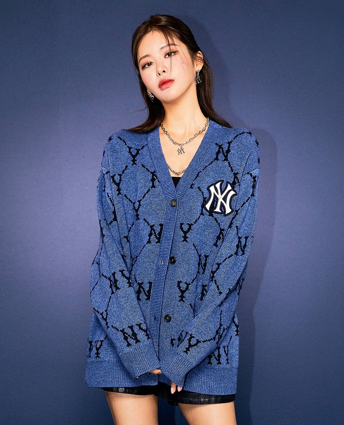 MLB - Áo khoác cardigan phom suông Diamond Monogram