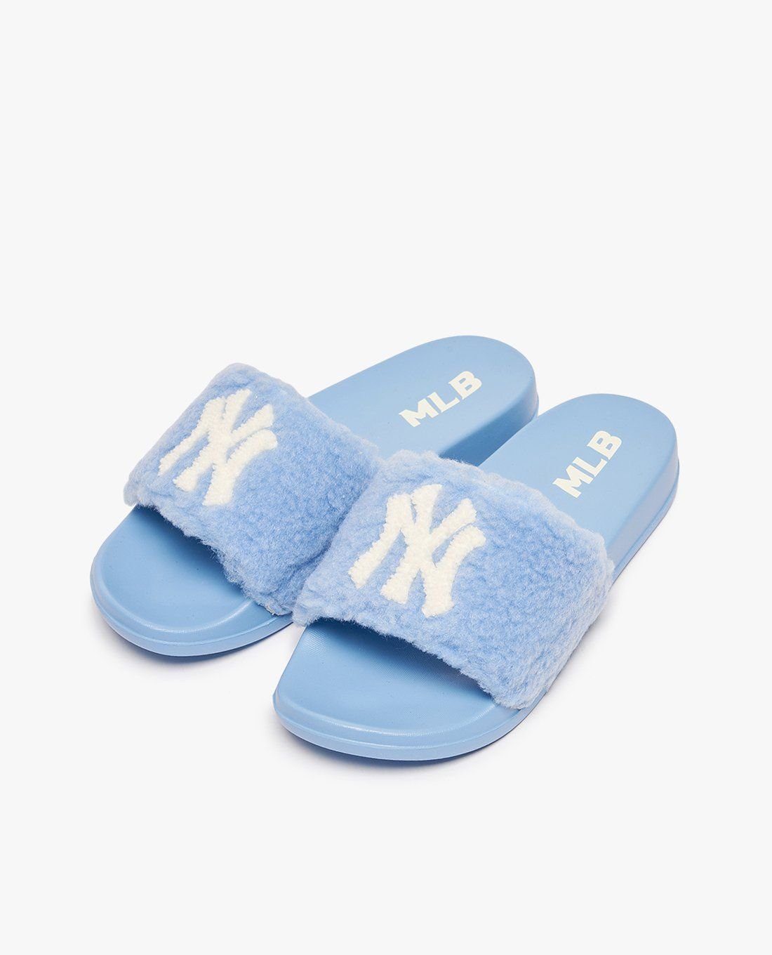 1040  HÀNG CHÍNH HÃNG  DÉP MLB SLIDES  ĐEN QUAI TRẮNG  CODE 32SHH   MỘC SHOES