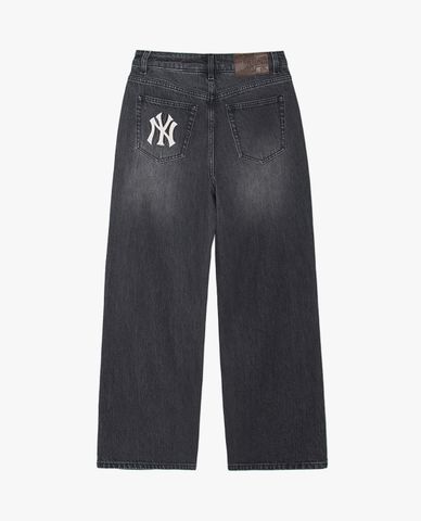  MLB - Quần jeans nữ ống rộng Varsity Cursive Embroidery 