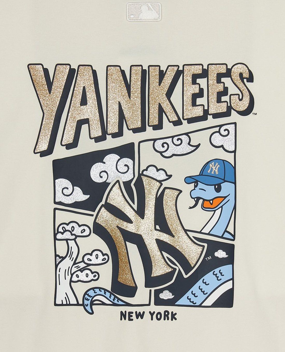 MLB - Áo thun unisex cổ tròn tay ngắn New Year Snake Cartoon