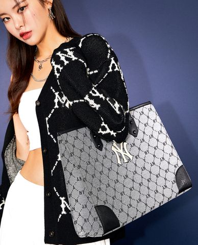  MLB - Túi tote chữ nhật Monogram Diamond Jacquard Shopper 