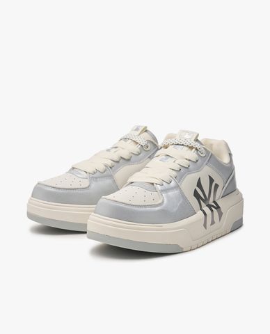  MLB - Giày sneakers unisex cổ thấp đế vừa Chunky Liner Hologram 