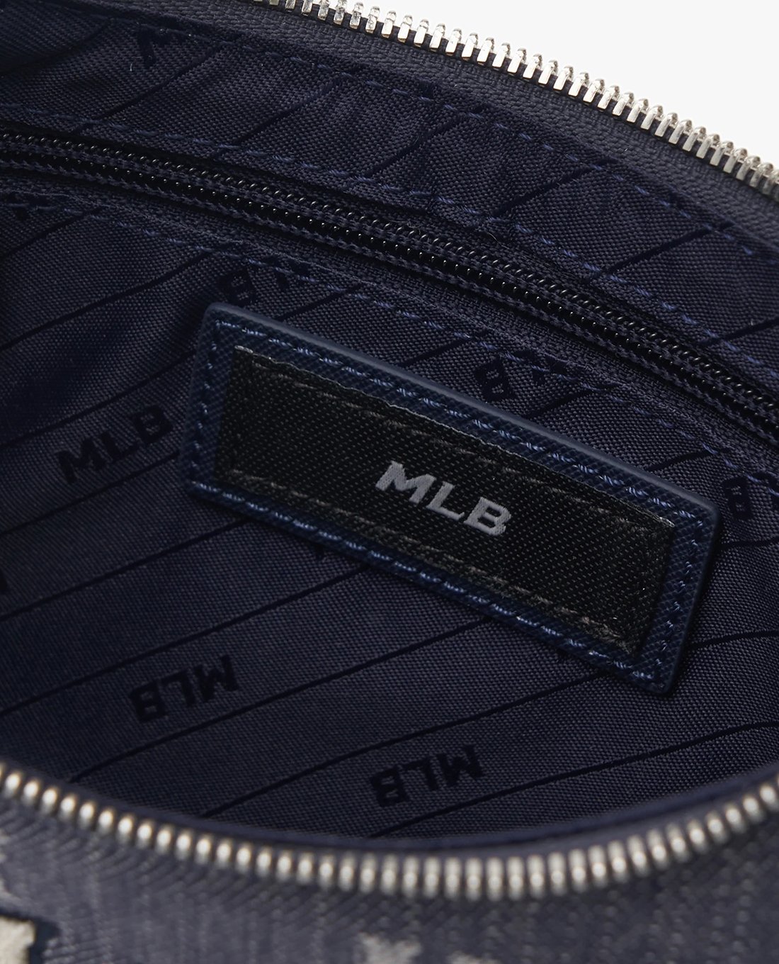 MLB■クラシックモノグラムデニムホボバッグ■送料込 MLB□クラシックモノグラムデニムホボバッグ□送料込