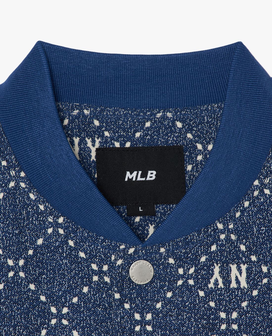 Áo Khoác MLB Diamond Monogram All Over Hood Eco Fur Jumper Boston Red Sox thesunshine #45 Áo Khoác MLB Diamond Monogram All Over Hood Eco Fur Jumper Boston Red Sox thesunshine
