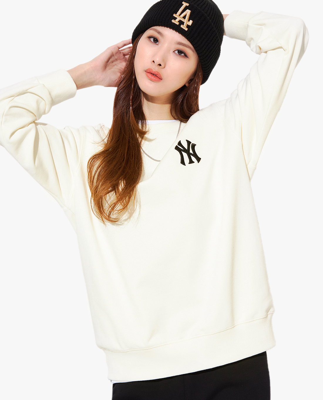 MLB - Áo sweatshirt cổ tròn dài tay Monogram Diamond Gradient