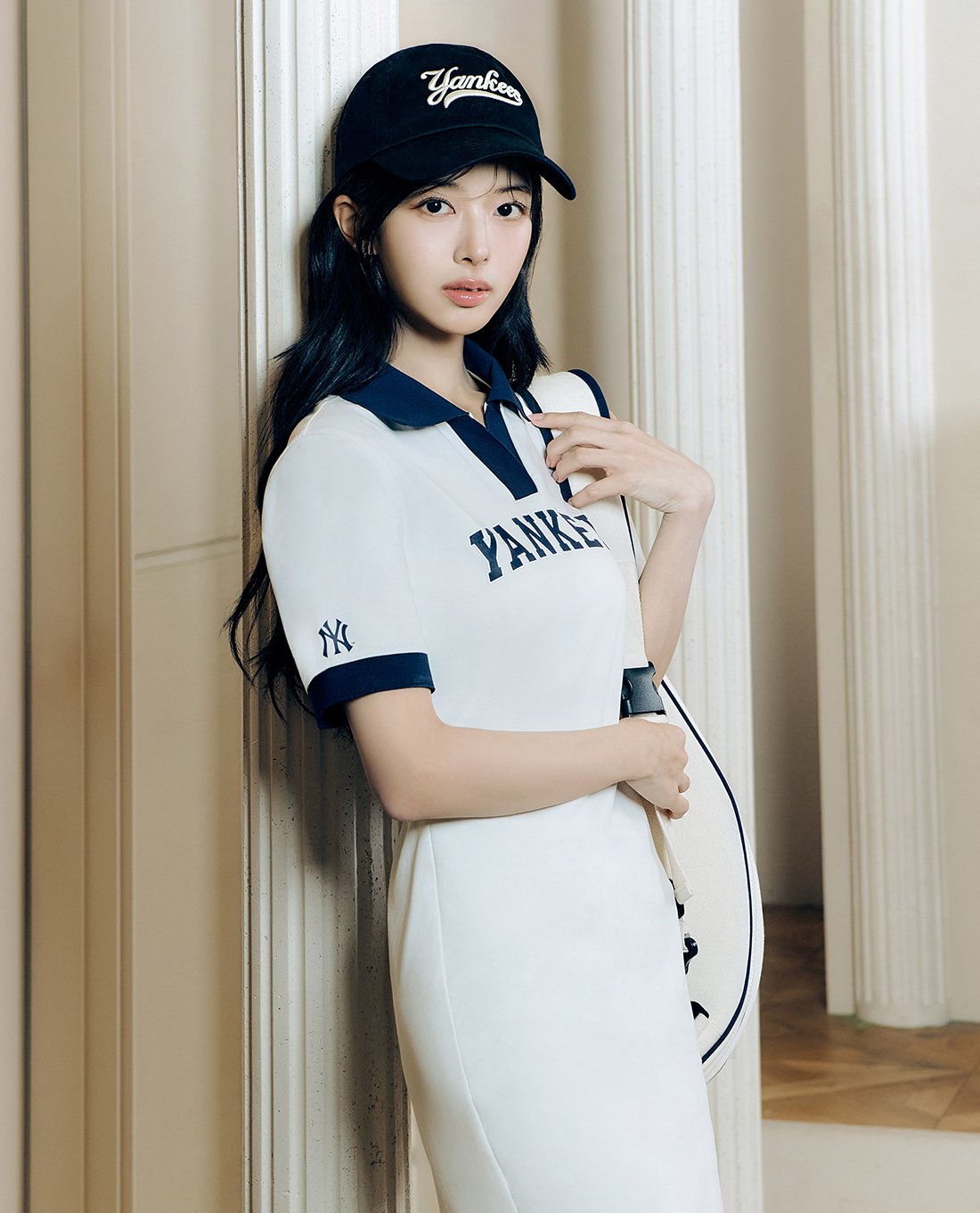 MLB - Đầm polo nữ cổ bẻ tay ngắn mini Varsity Lettering Piqué