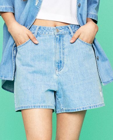  MLB - Quần shorts jeans nữ Heart One Point Solid 