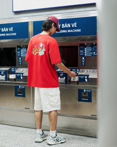  MLB - Áo thun unisex cổ tròn tay ngắn New Year Snake Overfit 