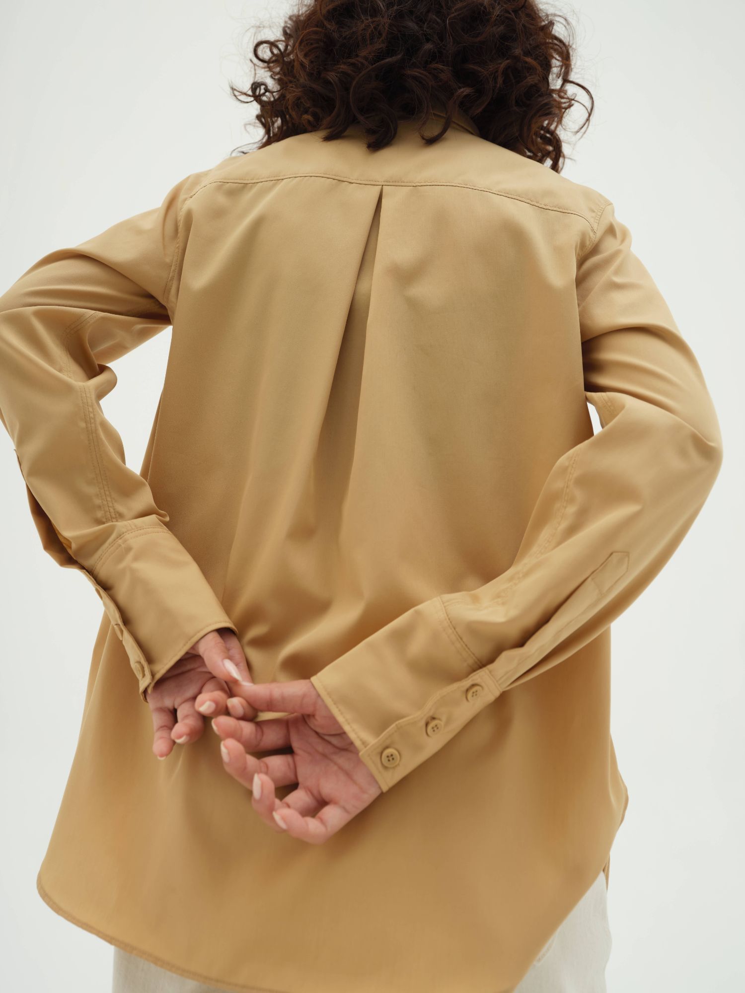  Áo sơ mi vải poplin xếp ly 