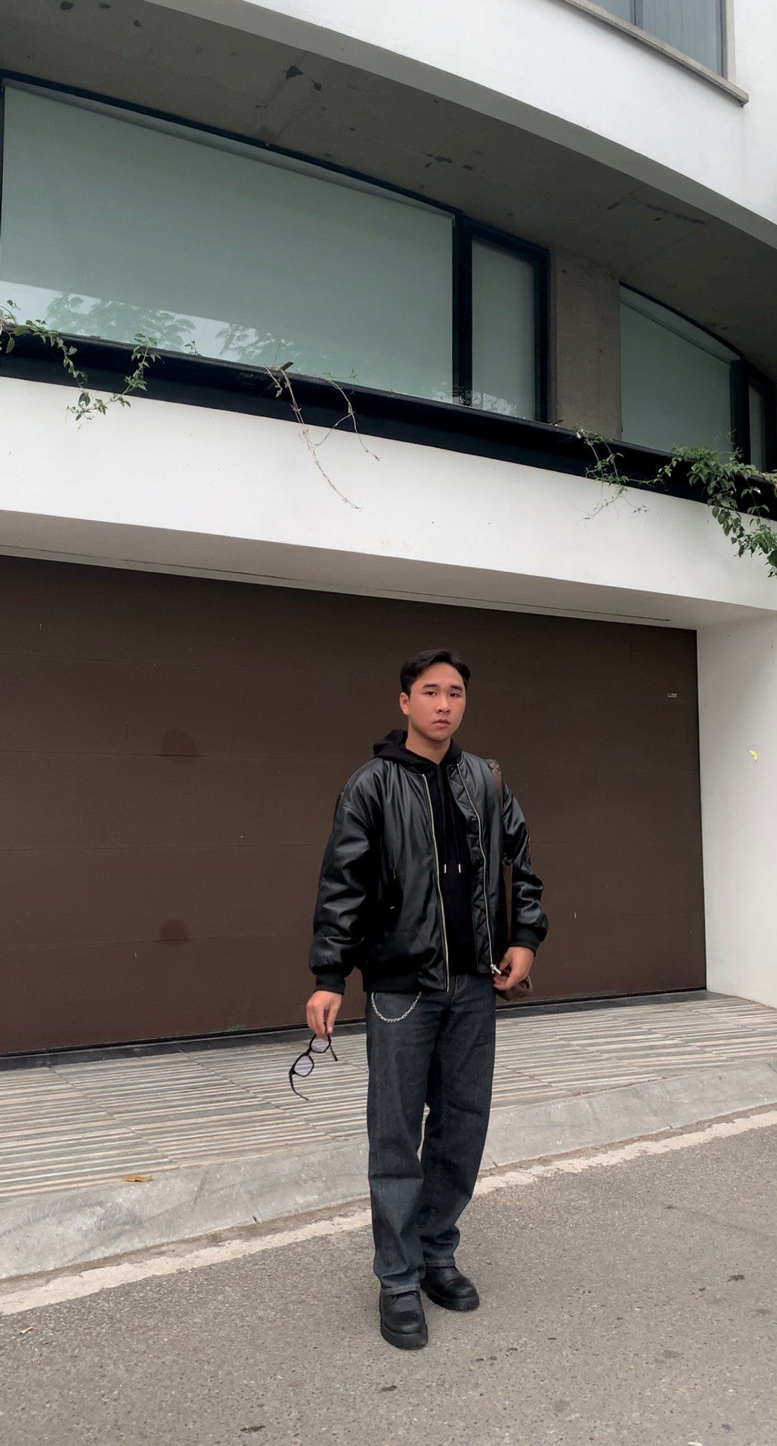  Áo bomber giả da dáng oversize 