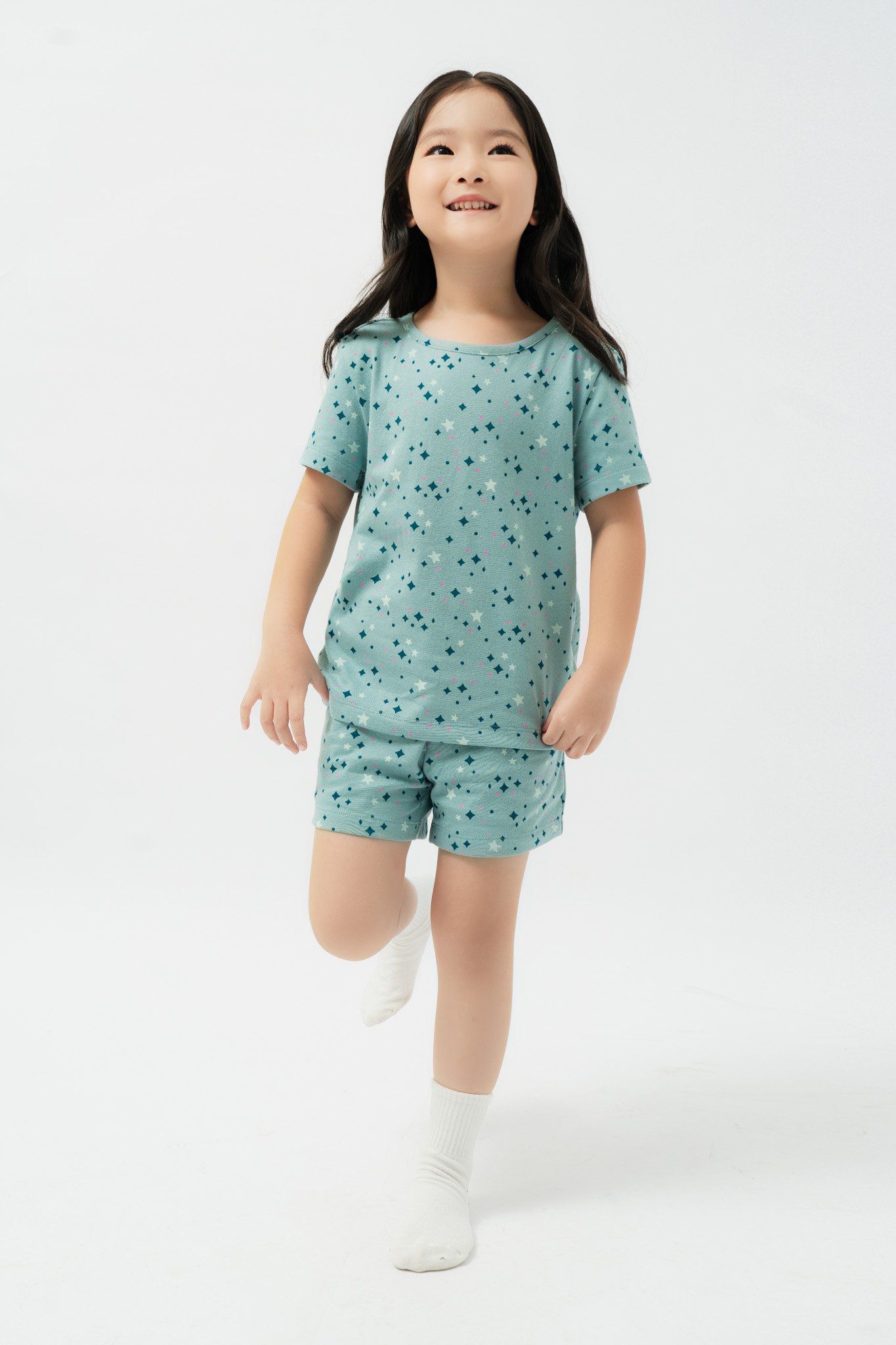  Quần short bé gái mặc nhà 