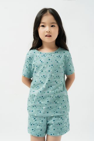 Light green-green stars