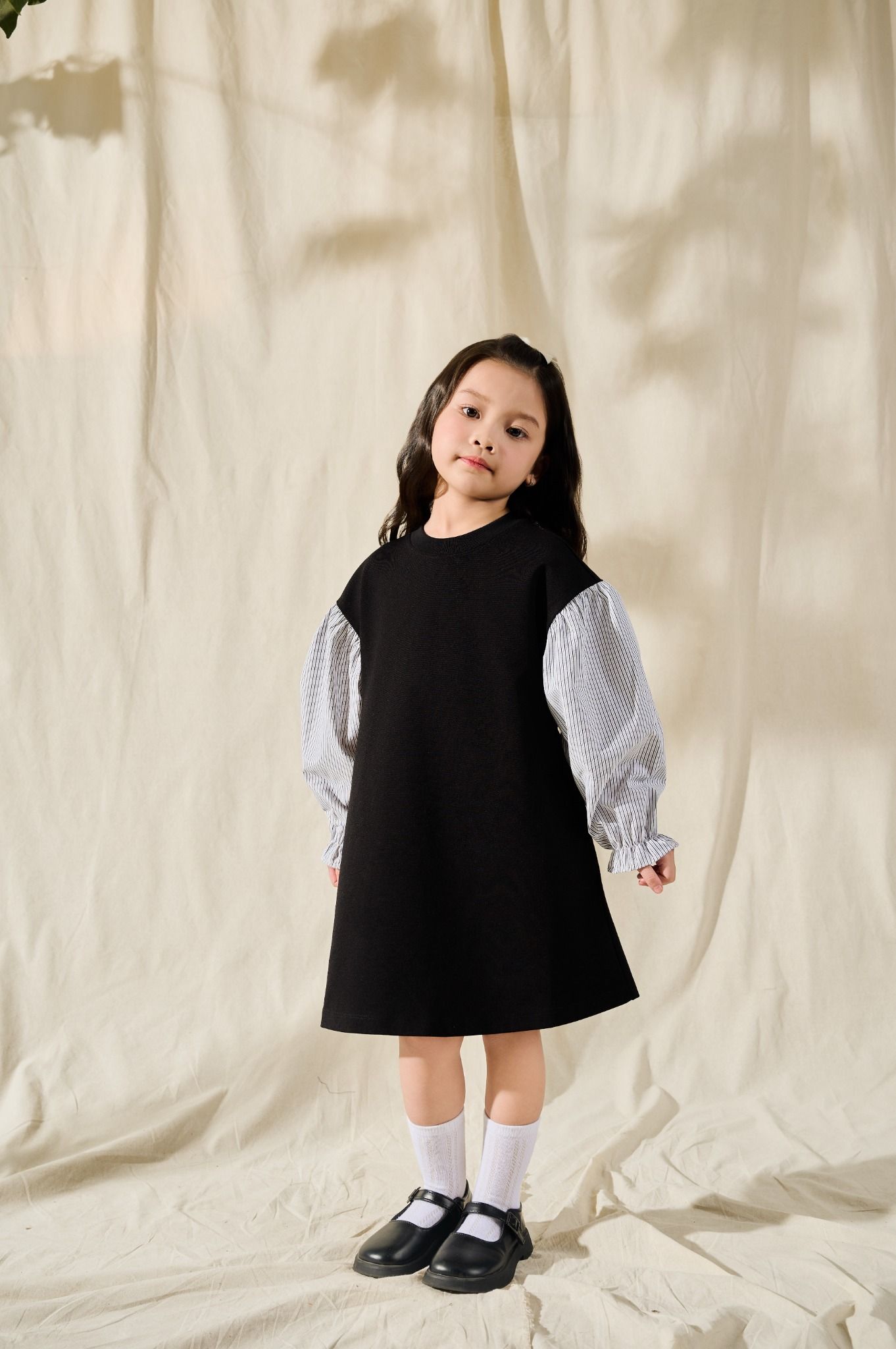  Đầm bé gái dáng suông phối tay vải Poplin 