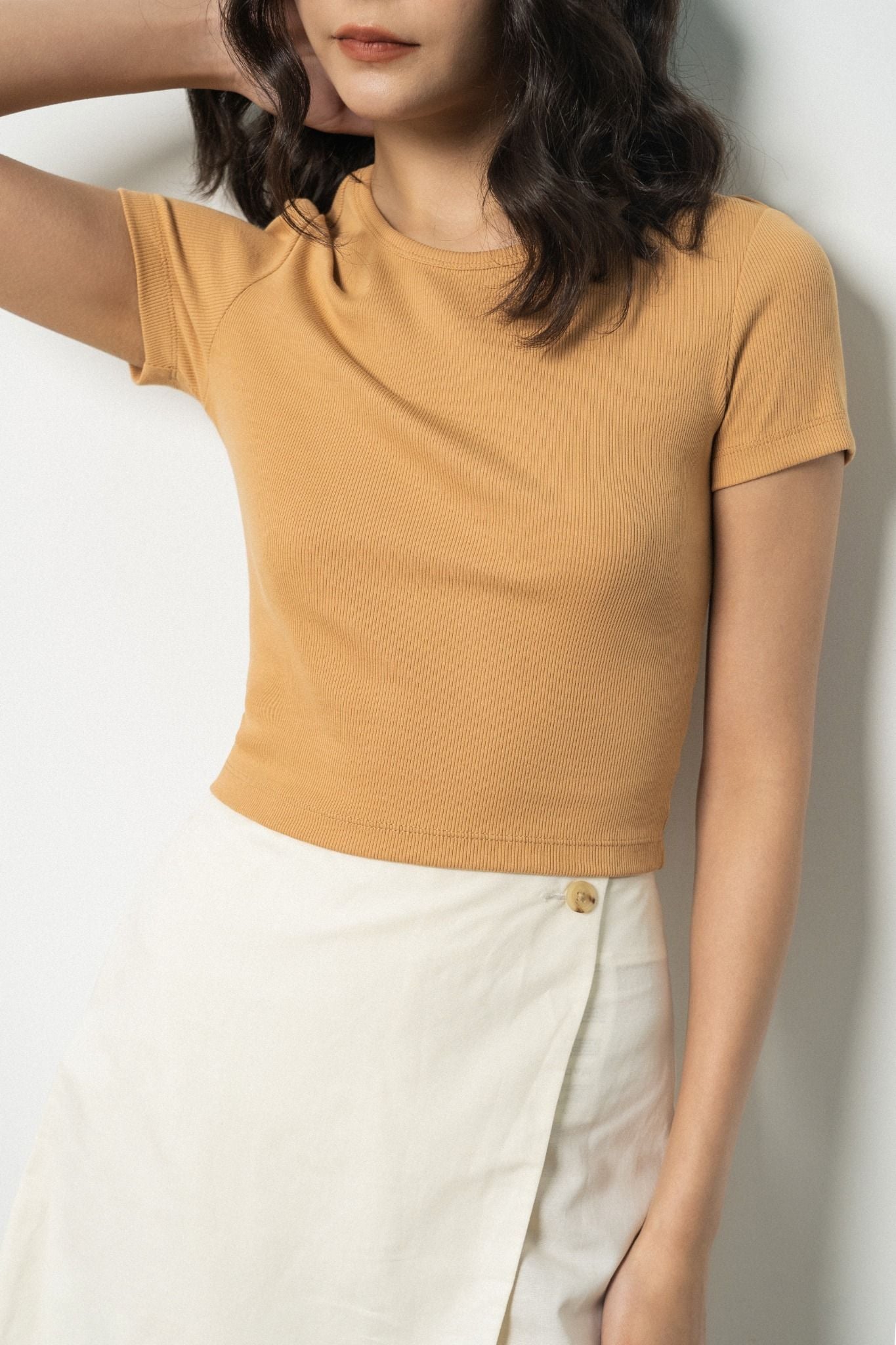  Áo phông nữ cổ tròn dáng ngắn vải rib 