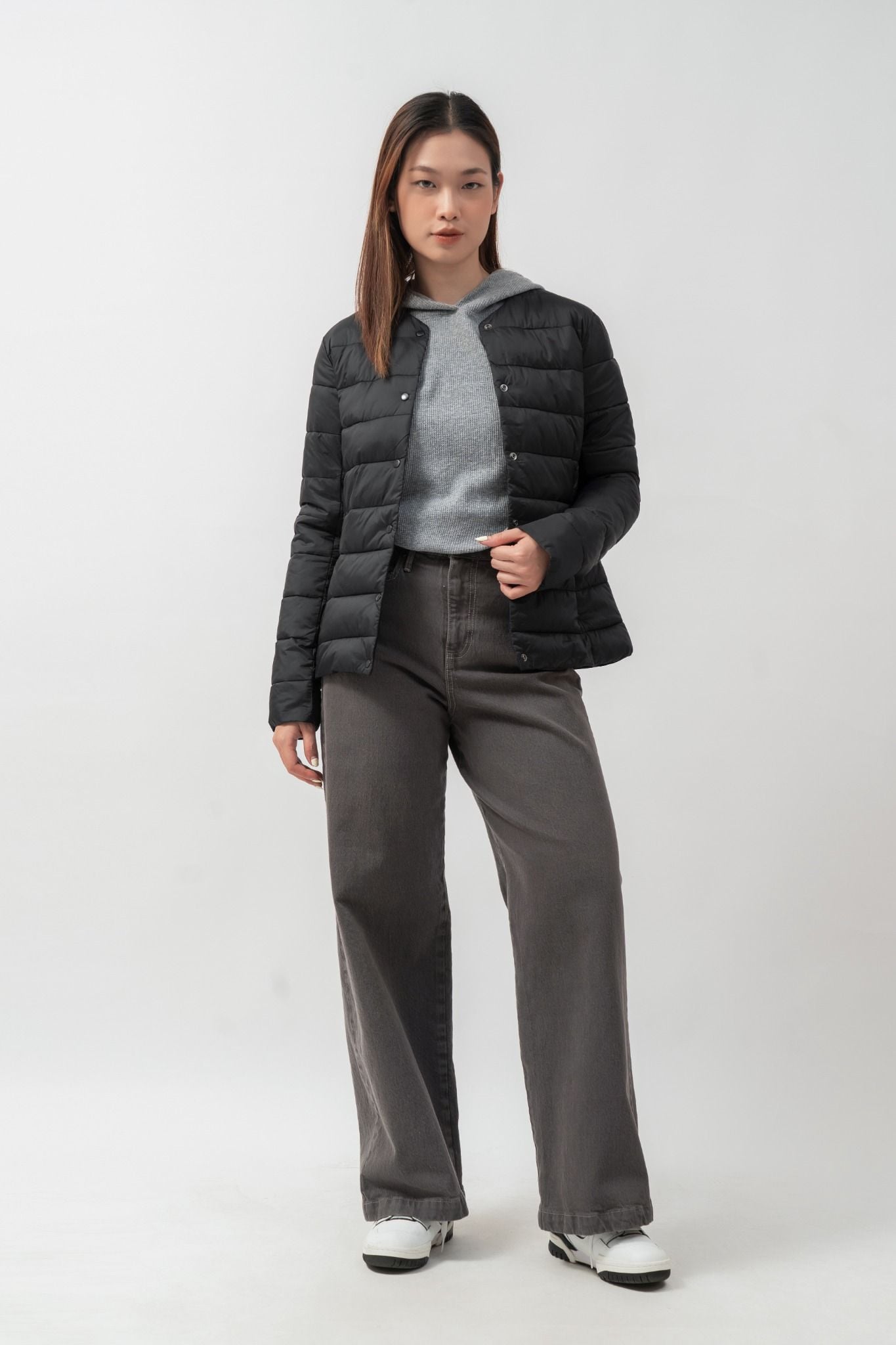  Áo khoác nữ chần bông cài khuy 