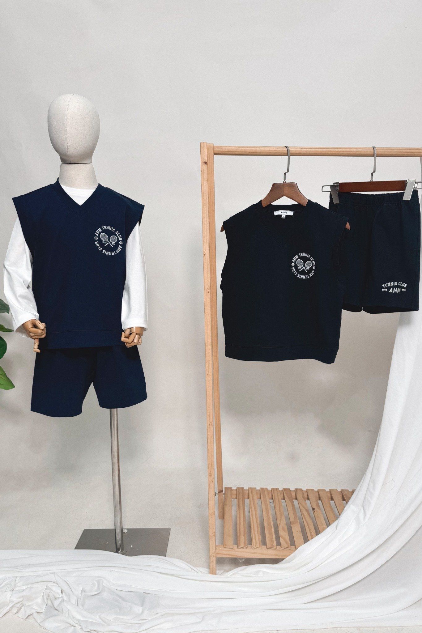  Bộ quần áo gilet bé trai ba chi tiết thêu chữ 