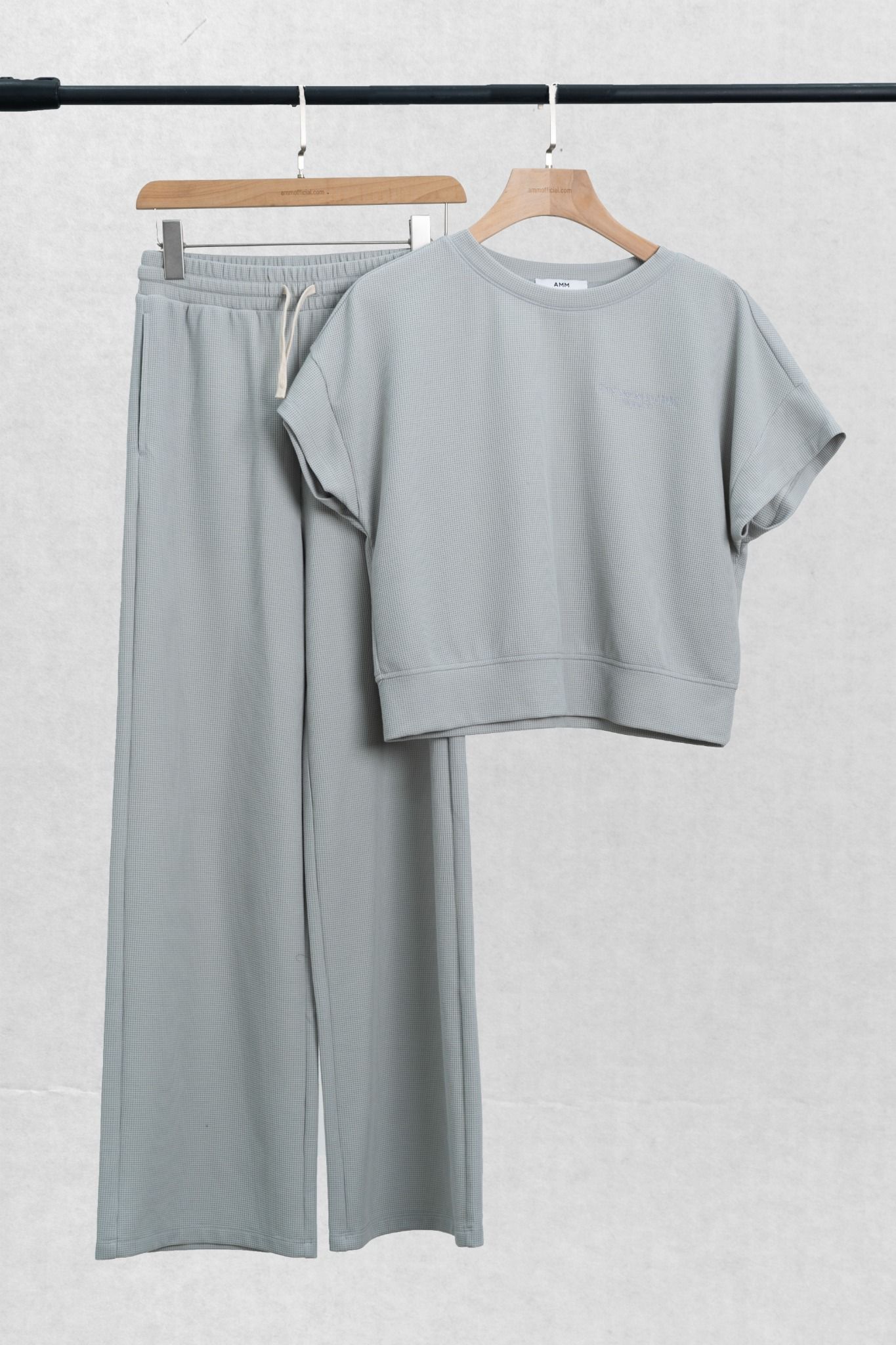  Bộ quần áo Nữ vải Waffle thêu họa tiết dáng suông 