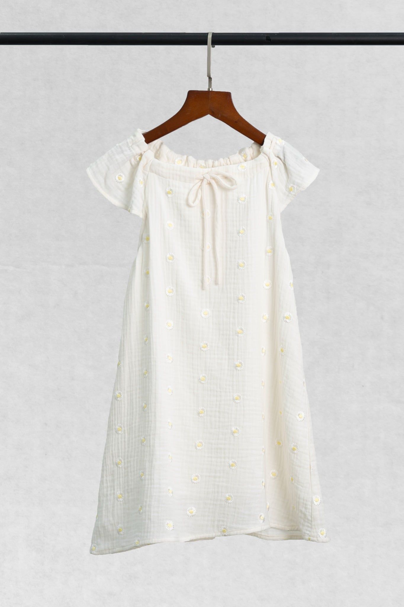  Váy Bé Gái vải Muslin thêu họa tiết hoa cúc dáng suông 