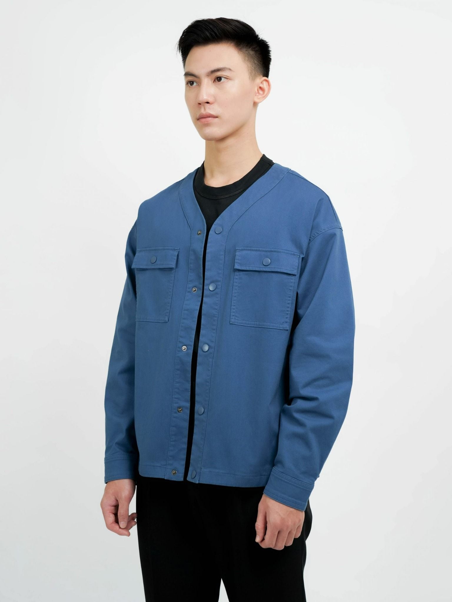  Áo khoác nam khaki cổ V 