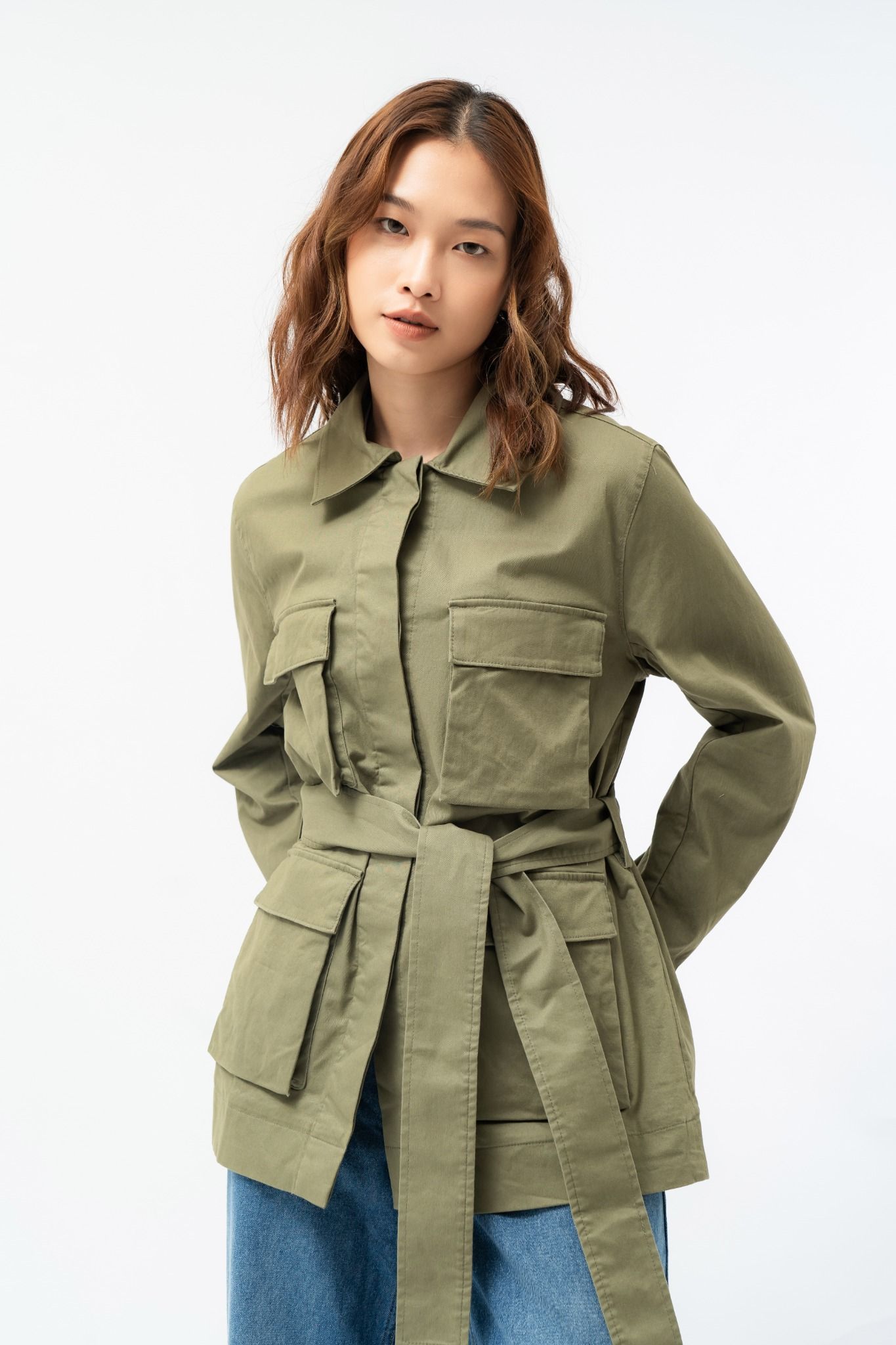  Áo khoác nữ vải khaki túi hộp 