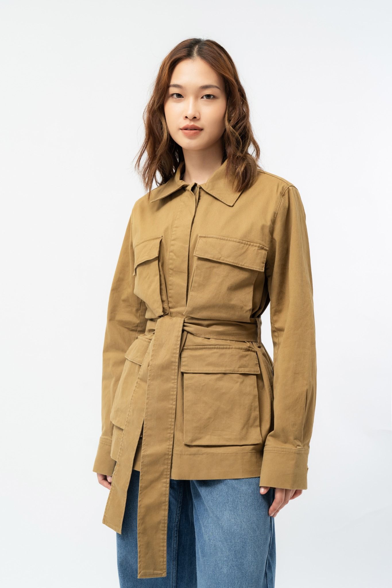  Áo khoác nữ vải khaki túi hộp 