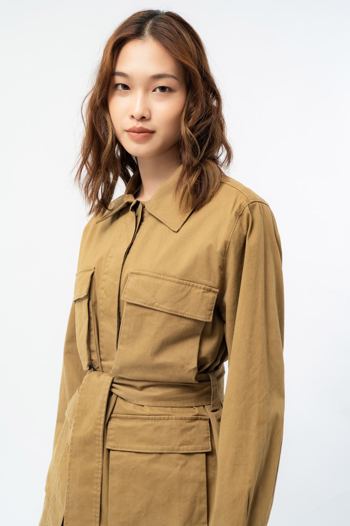  Áo khoác nữ vải khaki túi hộp 