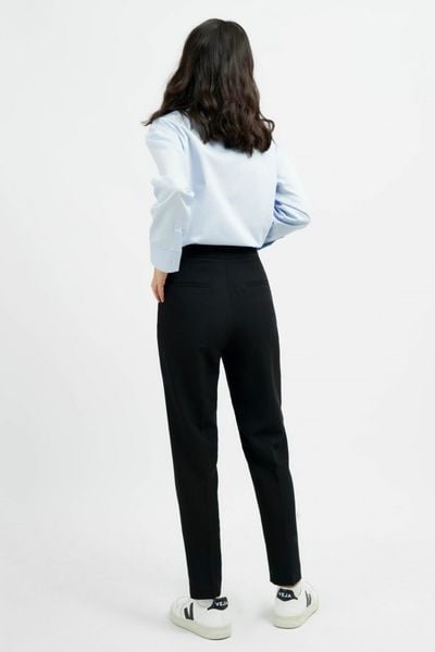  Quần âu nữ dáng ngắn 