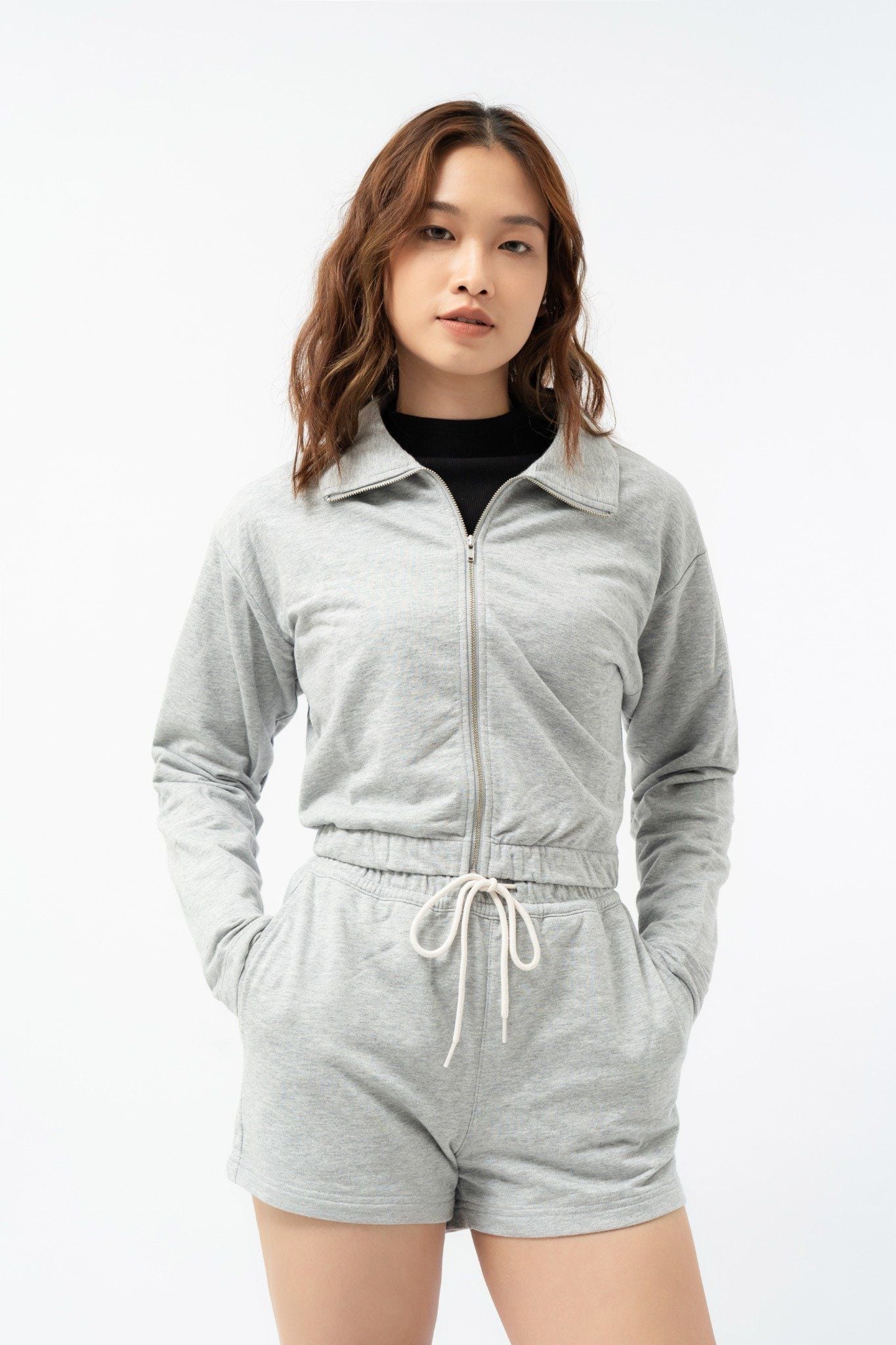  Áo khoác nữ kéo khóa cổ cao dáng ngắn 