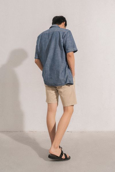  Quần shorts nam vải khaki dáng ôm 