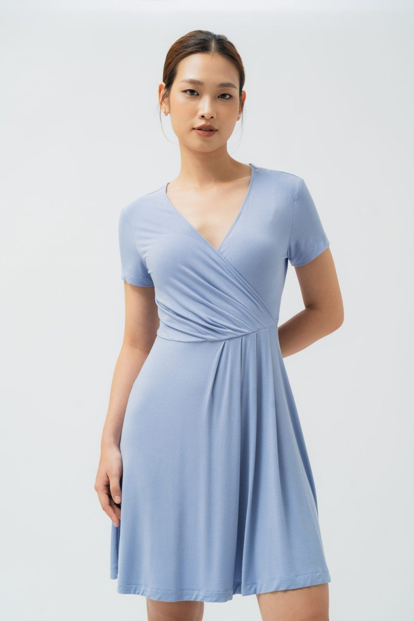  Váy quấn cổ V vải ecovero 