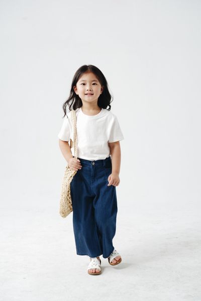  Quần culotte denim bé gái xếp ly 