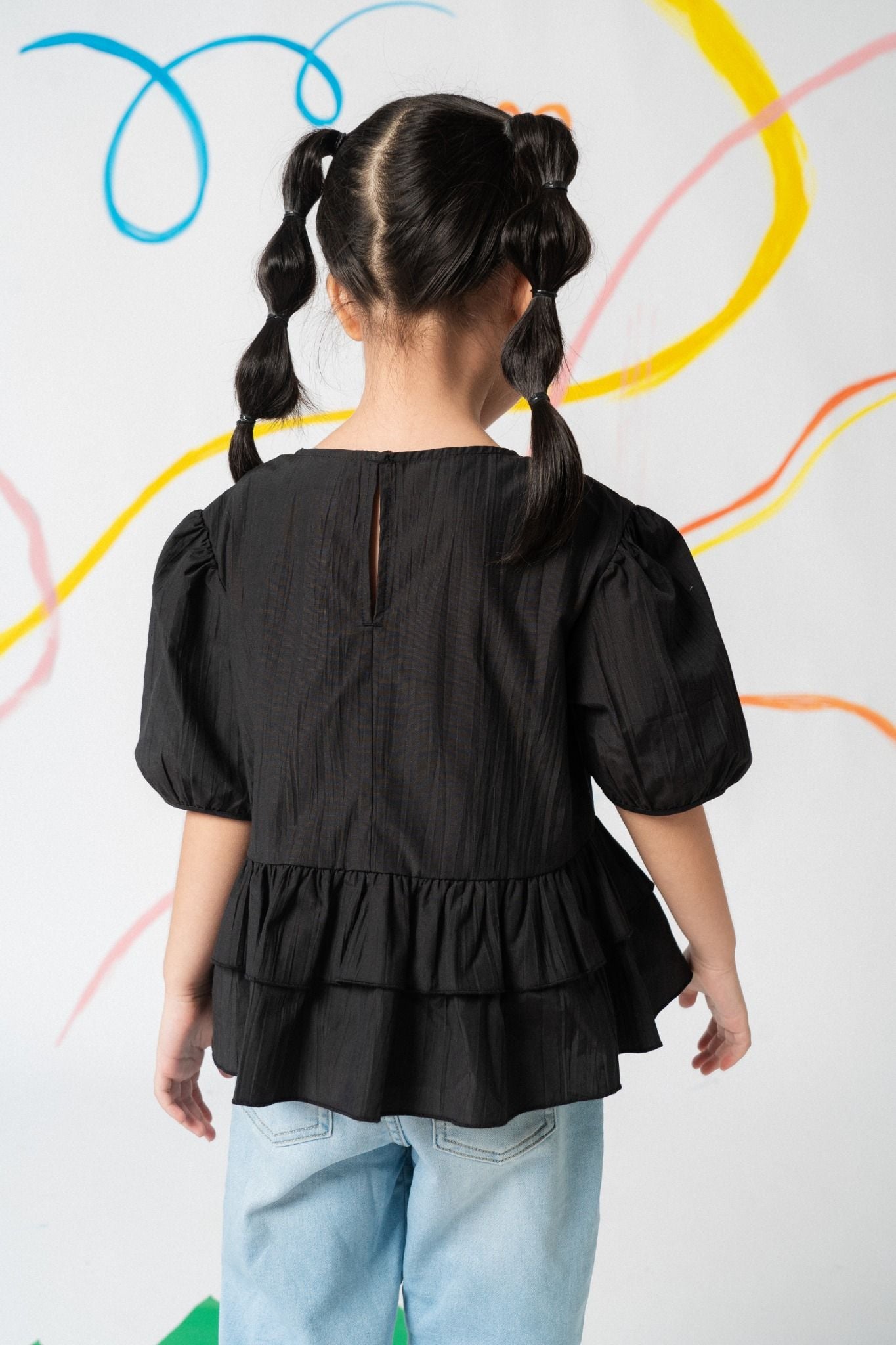  Áo bé gái ngắn tay kiểu xếp tầng dập ly 