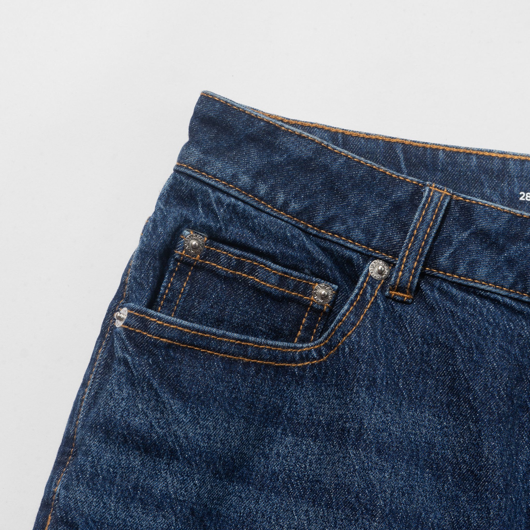  Quần Jean nữ dáng slim straight 