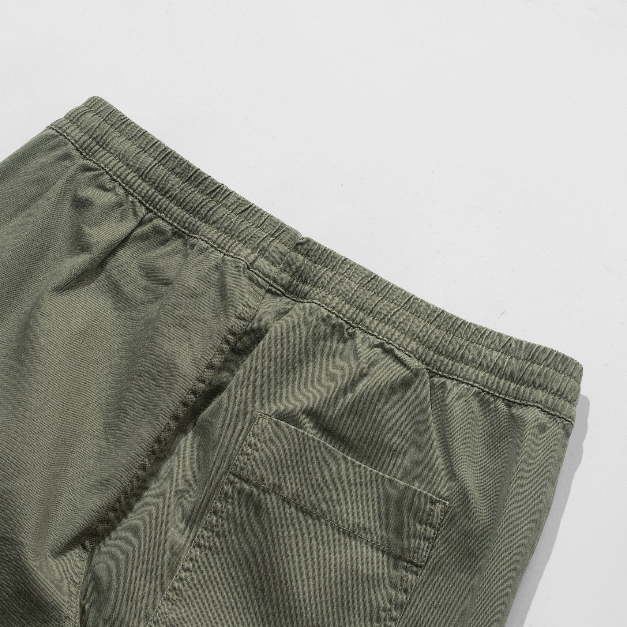  Quần nam khaki dáng regular 