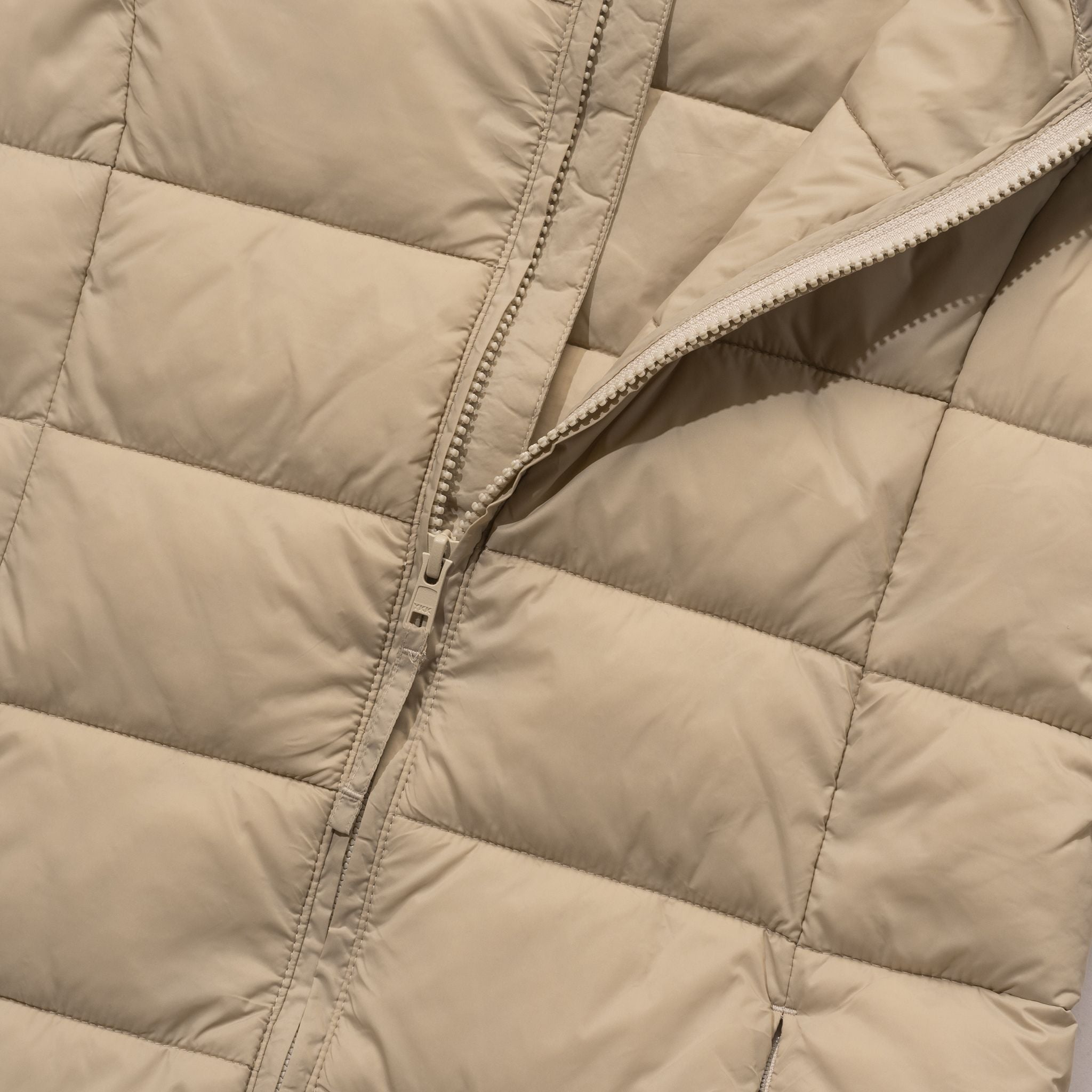  Áo khoác nữ chần bông dáng dài 